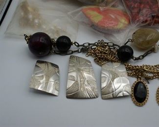 Vintage Jewelry 