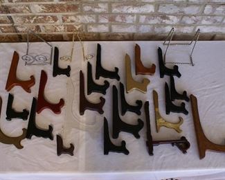 Plate and picture stands