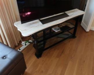 t  v  stand