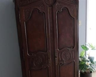 #48           Henredon  armoire- 4 centuries  collection                  43"  x  82"            