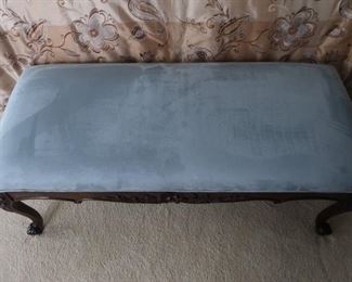 #56    bench  for  queen  or  double  bed with  carved  legs and  trim      150.00