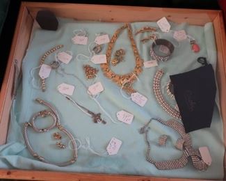 costume  jewelry