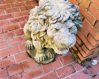 Pair lion concrete statues