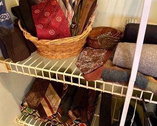 Men's ties, gloves and accessories.