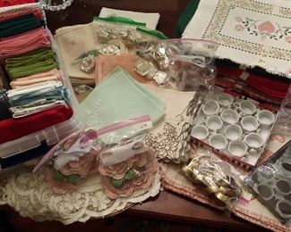 Placemats, napkins, napkin rings