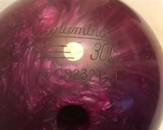 Columbia bowling ball, no weight listed
