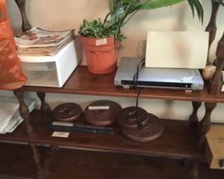 Items on shelf unit