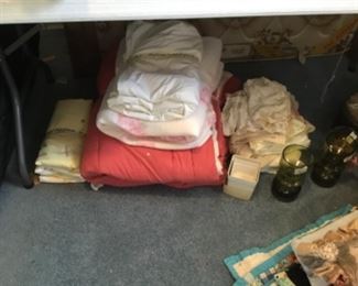 Blankets & sheets