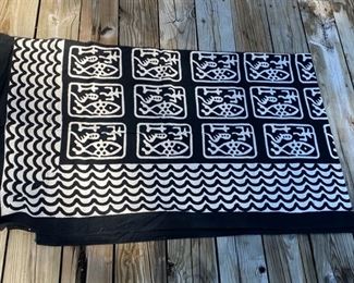 Handprint tablecloth & 6 napkins                              85.00        60”X90”