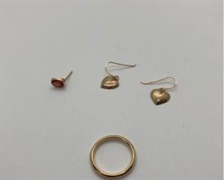 003 14K Gold Band and Earrings