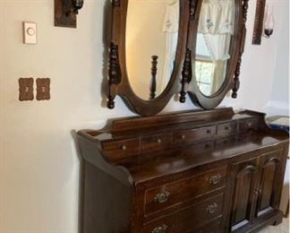 Large Mirror and 6 Drawer Chest