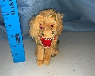 Wind Up Lion $30.00 (Per the family's request this item is not half price)