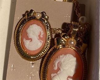 Cameo Pin and Necklace $10.00