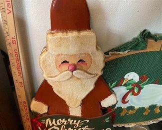 Wood Santa $9.00