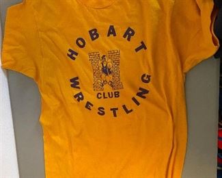 Hobart Wrestling Club Shirt Size Large 42-44 $10.00