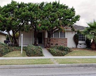 Lot 100: 2356 Knoxville Avenue Long Beach, CA 90815
This is an online auction for probate auction in Los Angeles County. Properties will be auctioned November 18, 2020 at 2pm PST. Pre-bidding will be available from November 1st - 18th. Auction Staff will be at each of the property locations for any on-site bids and to collect cashier's checks from bidders who wish to register to bid. In order to bid, registrants must show proof of liquid funds and present to auction registrar a cashier's check or immediately wire equivalent funds to I-15 Auctions, Inc. in the amount of $25,000.00. Funds from the winning bidder will be held as a Non Refundable Deposit in a custodial account Pending Court Approval. If bidder is unsuccessful in Court Confirmation it will be returned. Once Court is Confirmed Said funds will be used to open escrow immediately. All non-winning bidders will have funds returned immediately upon the conclusion of auction.

Year Built : 1952
Beds: 3
Baths: 2
Lot Size: 4437 SF
Sq