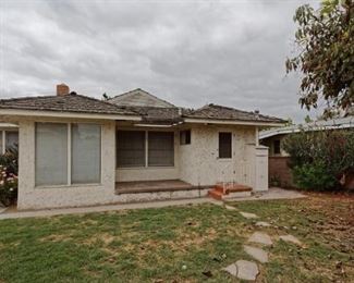 100	

2356 Knoxville Avenue Long Beach, CA 90815