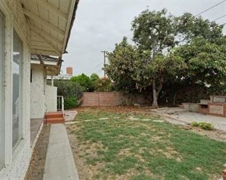 100	

2356 Knoxville Avenue Long Beach, CA 90815