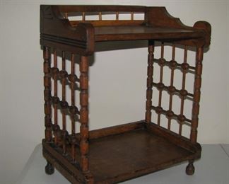 Small Stick and Ball Stand