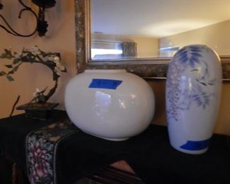 Asian decor... Japanese pottery.