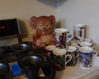 Hummel cup set. 12 months