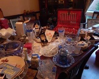 Many gift items, china, glass ware, antique dishes.