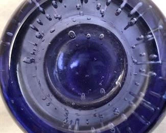 Pair of controlled bubble votives.