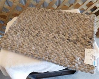 Project 62 Accent rug 24inx36in