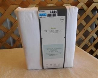 Threshold vintage washed Queen percale sheet set- 200 thread count