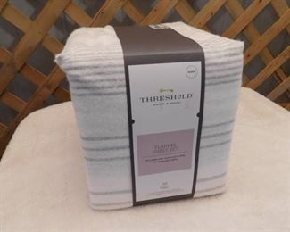 Threshold Queen flannel sheet set