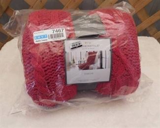 Threshold knit throw 50inx60in