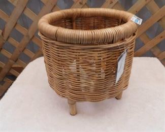 Threshold handwoven planter 11in H x 10 3/4 in diameter