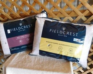 Fieldcrest medium down alternative pillow 20inx28in, Fieldcrest soft down pillow 20inx28in