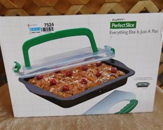 Perfect Slice - A Non-Stick Bakeware and Custom Slicing System In One 13in x 9in