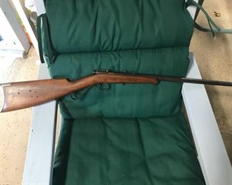 Winchester mod. 4, single shot 22 rifle.