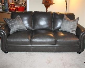 BROWN LEATHER SOFA (NOT GRAY)