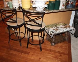 2 STOOLS