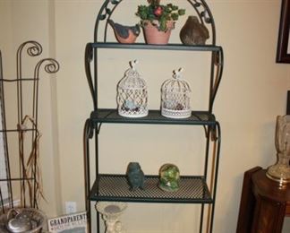 BAKER'S RACK, KNICK KNACKS