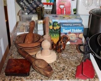 KITCHENWARE