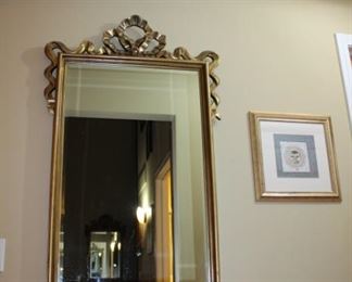 DECORATIVE MIRROR