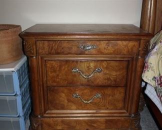 AMERICAN DREW NIGHTSTAND