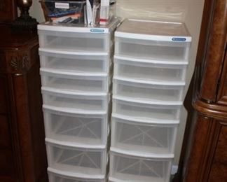 STORAGE CONTAINERS