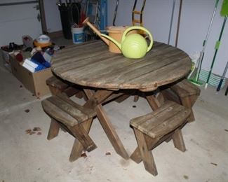 WOOD PICNIC TABLE W/4 BENCHES