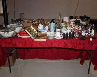 DISHWARE, STEINS, BOBBLE HEADS
