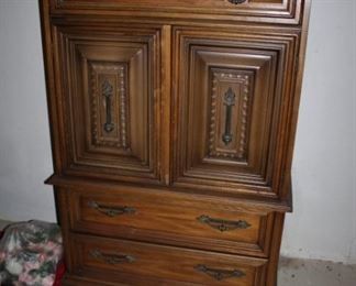 ARMOIRE