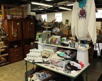 Golf enthusiasts welcome