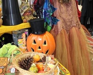 Halloween and fall decor