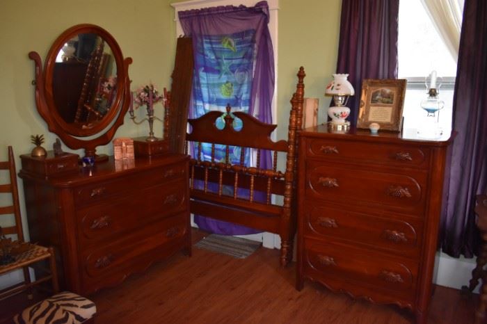 Beautiful Lillian Russel Bedroom set complete with Bed and Rails, 4 Drawer Chest of Drawers and Dresser with Ox Bow Mirror