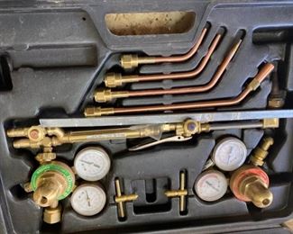 Chicago electric welding systems heavy duty gas welding accessory kit