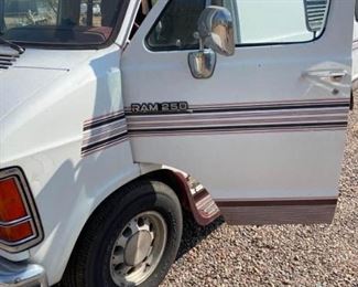 Dodge Ram 250 Roadtrek Van